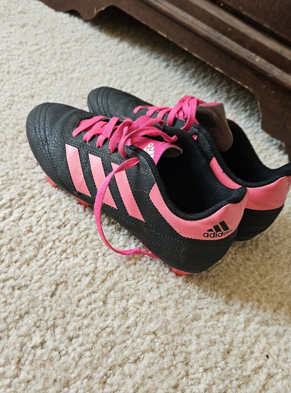 Girls Cleats Size 3.5